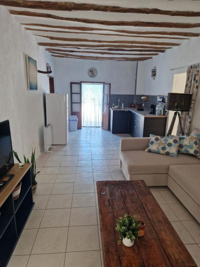 Casa De La Familia - Appartement Baza Extérieur photo